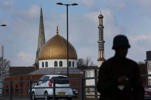   Britaniyada dörd məscidə hücum oldu